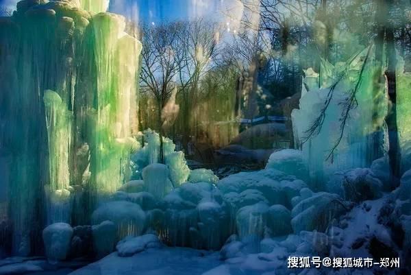 98岁老人每天带亡妻照片外出散步,这一走就是30年!